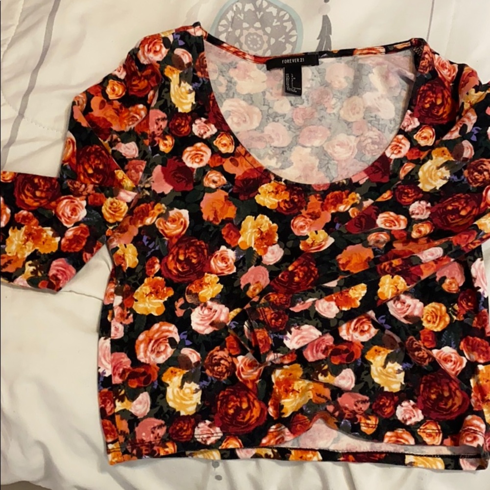 Forever 21 Long sleeve floral top